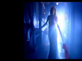 Delta Goodrem Dancing With A Broken Heart (HD)
